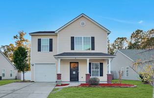 featured image of 16 Hamilton Grove Dr