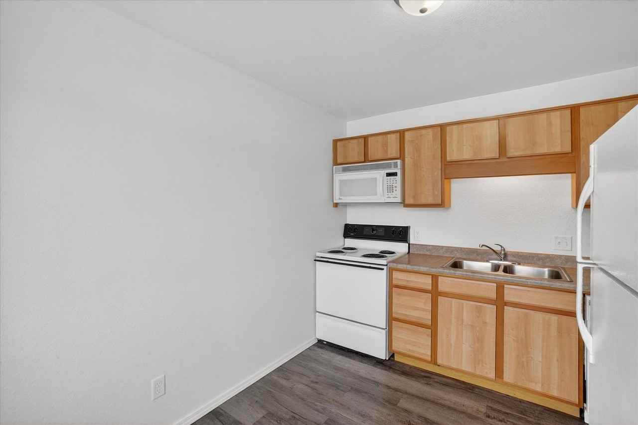 Rockway Village (Shepherd 33 LLC) - Photo 2 of 22