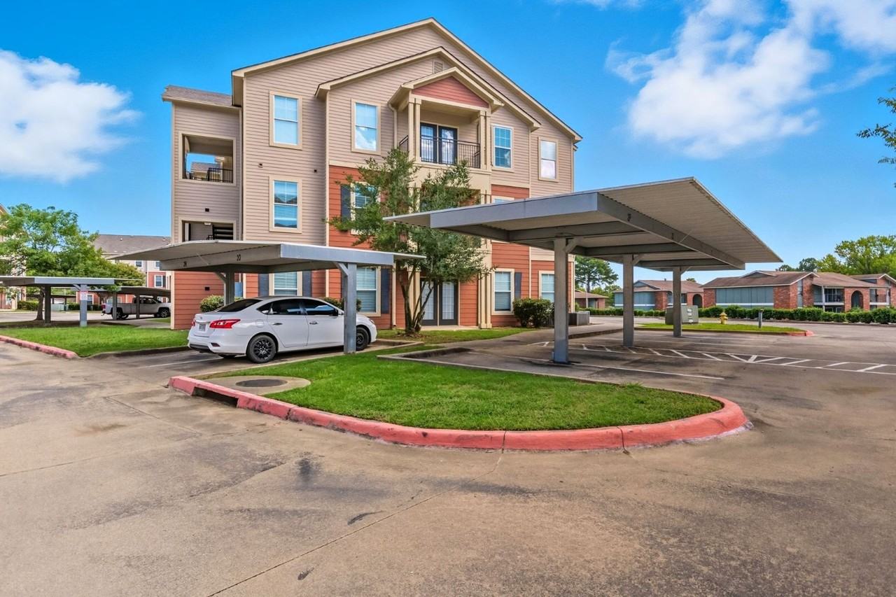 River Valley Flats - Photo 4 of 10