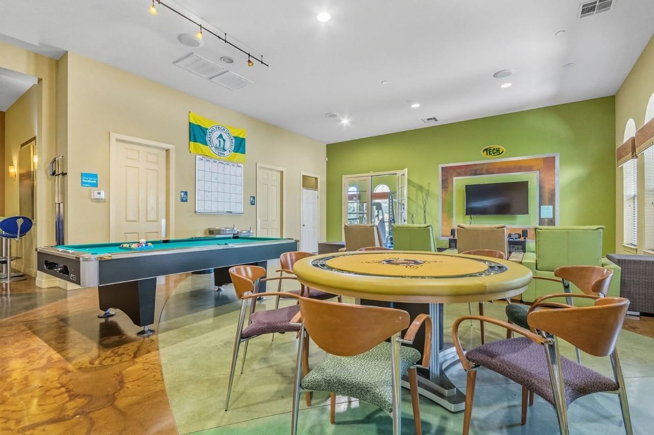 River Valley Flats - Photo 6 of 10