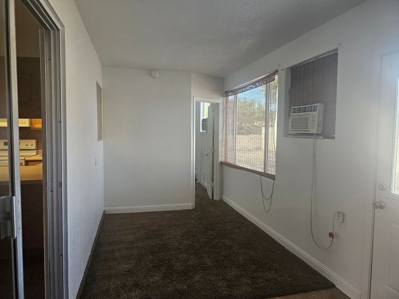 1971 Cliffrose Dr - Photo 6 of 21