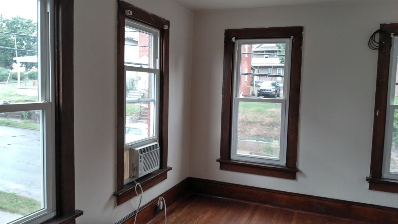 22 S Highland St - Photo 7 of 15