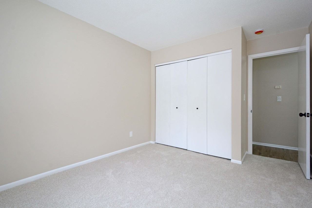 5458 Egan Dr - Photo 5 of 12