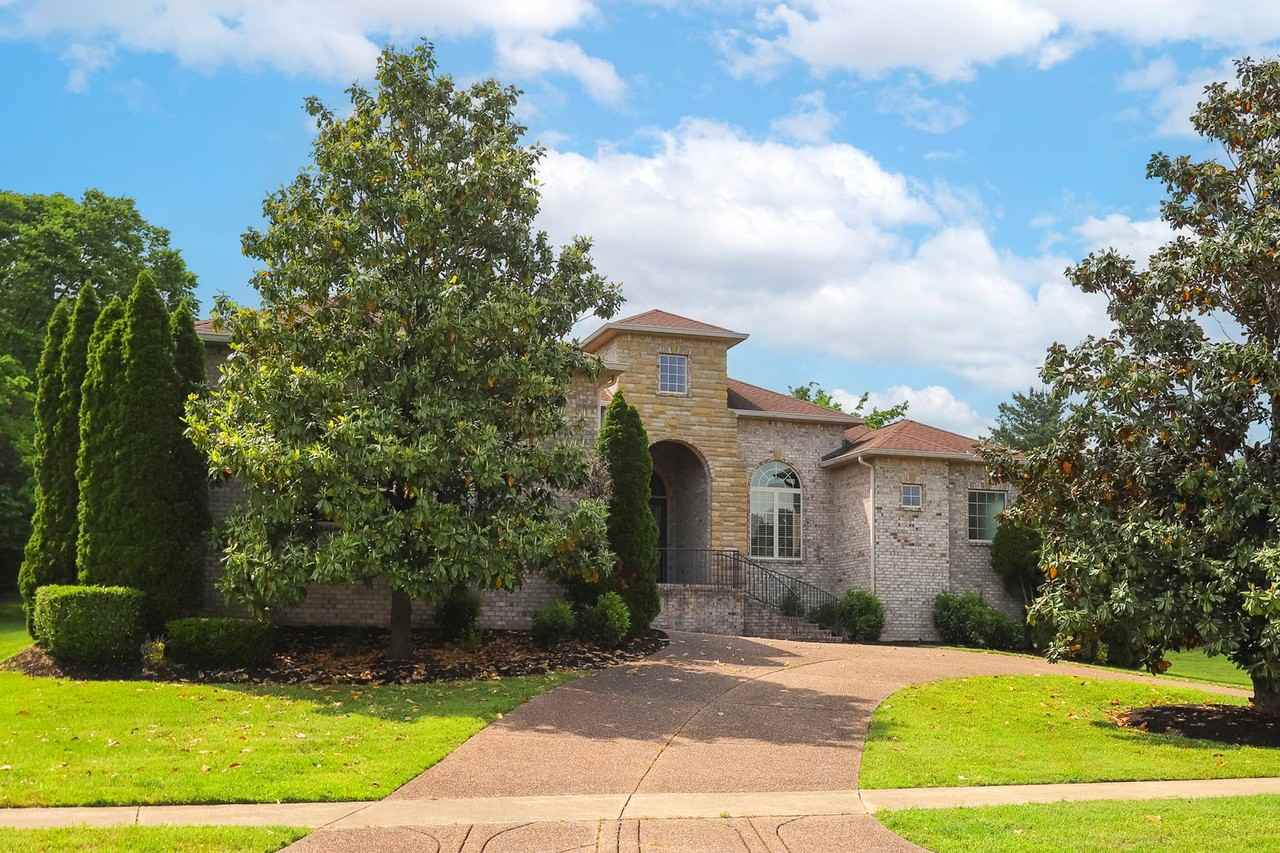 110 Affirmed Dr - Photo 2 of 17