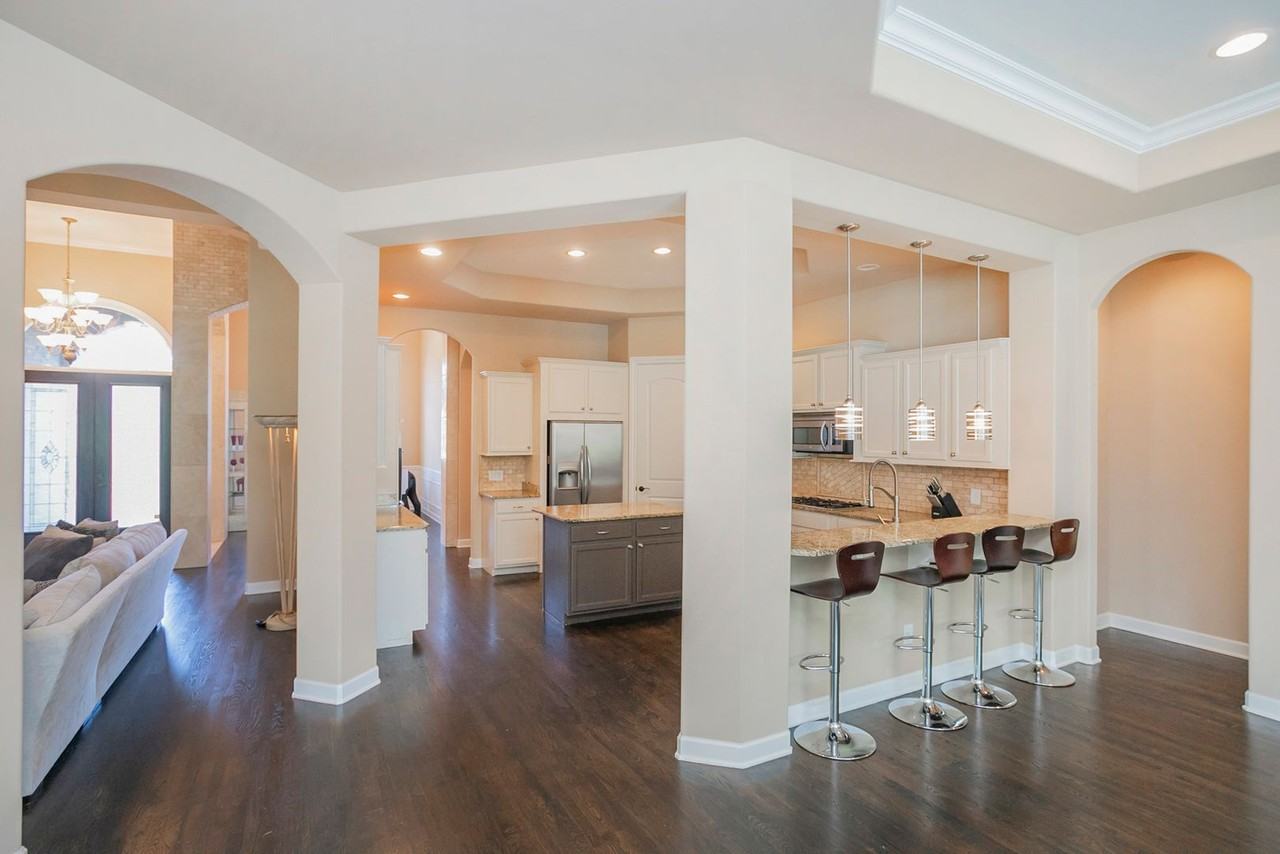 110 Affirmed Dr - Photo 4 of 17