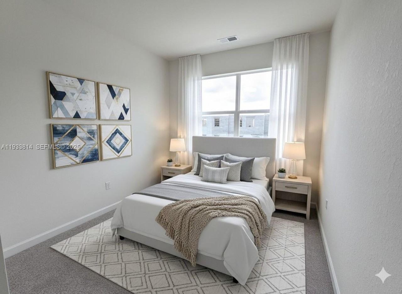 1082 Se 2nd Ter - Photo 6 of 10