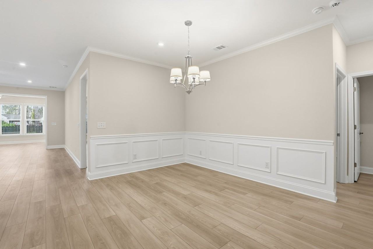 9 Higginson Dr - Photo 7 of 33