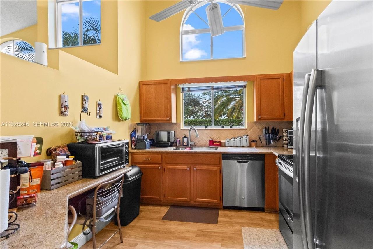 7464 Pinewalk Dr S #18 - Photo 2 of 16