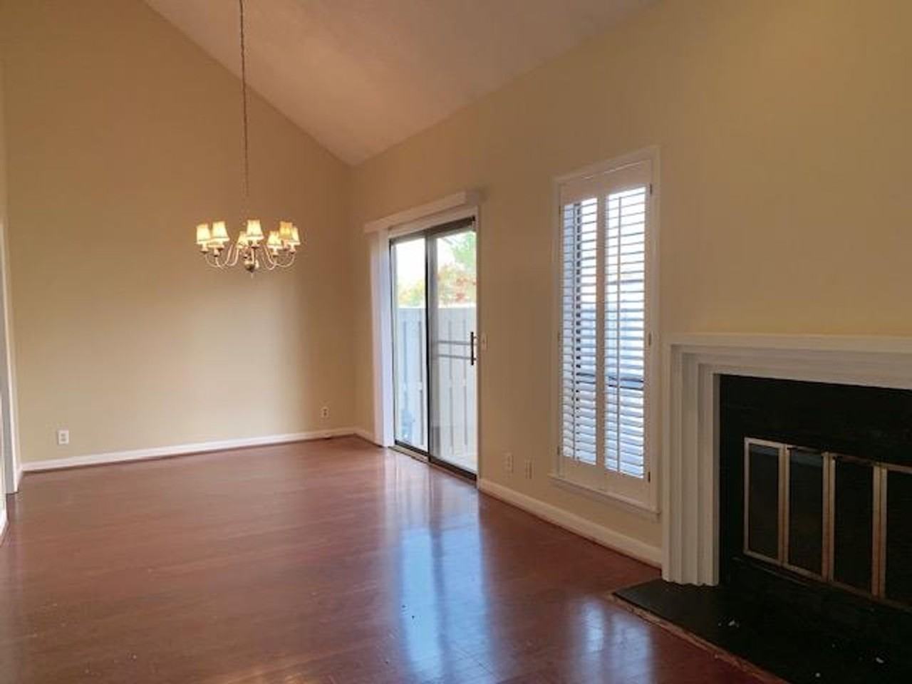 623 Barlin Dr - Photo 5 of 20