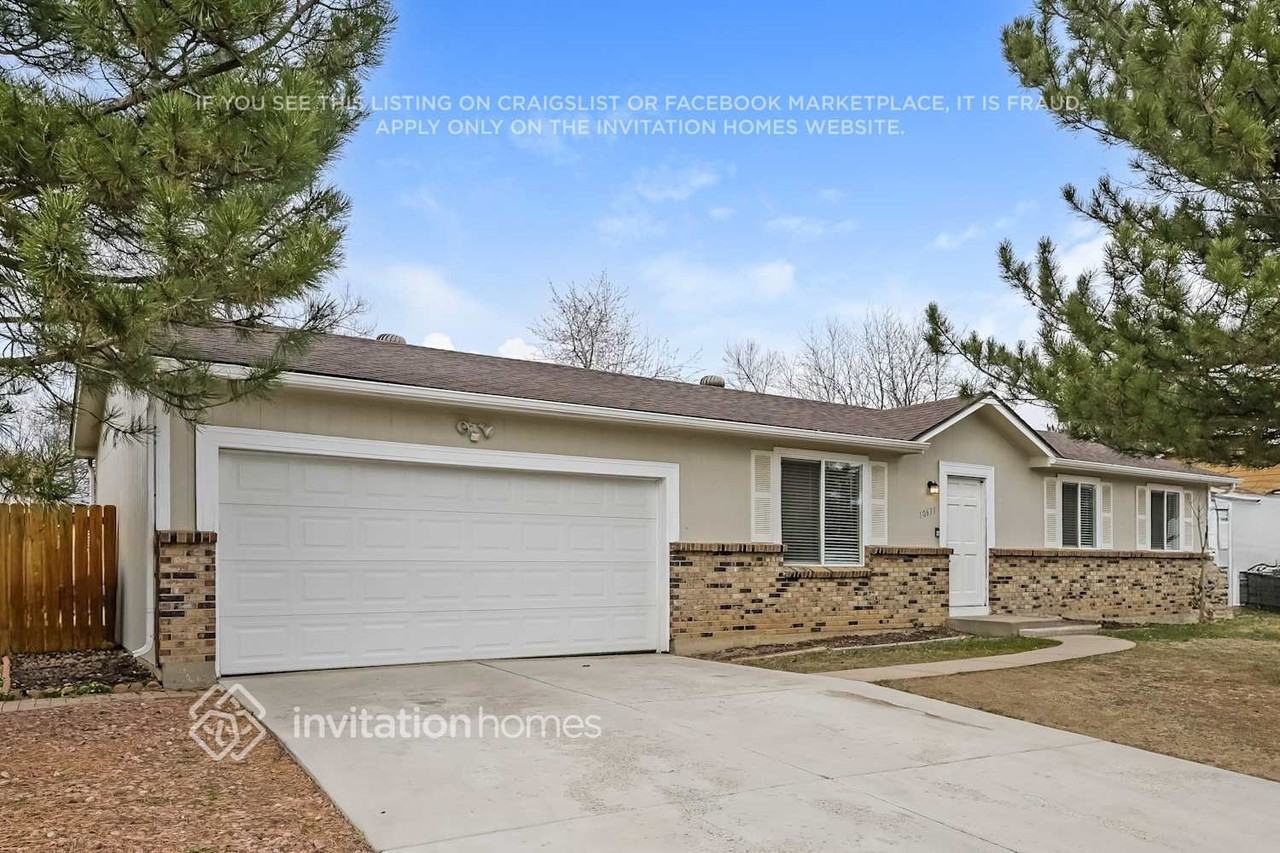 10631 Queen St - Photo 4 of 18