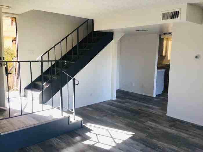 27509 Endeavor St - Photo 5 of 17