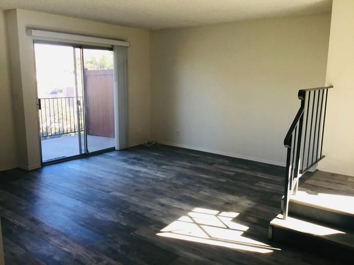 27509 Endeavor St - Photo 7 of 17