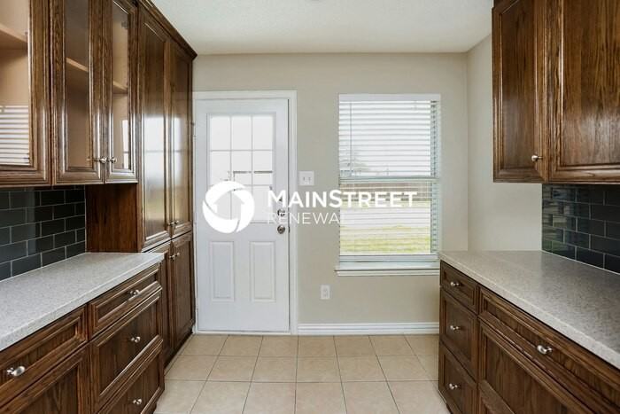 501 Brazos St - Photo 5 of 16