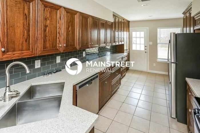 501 Brazos St - Photo 6 of 16