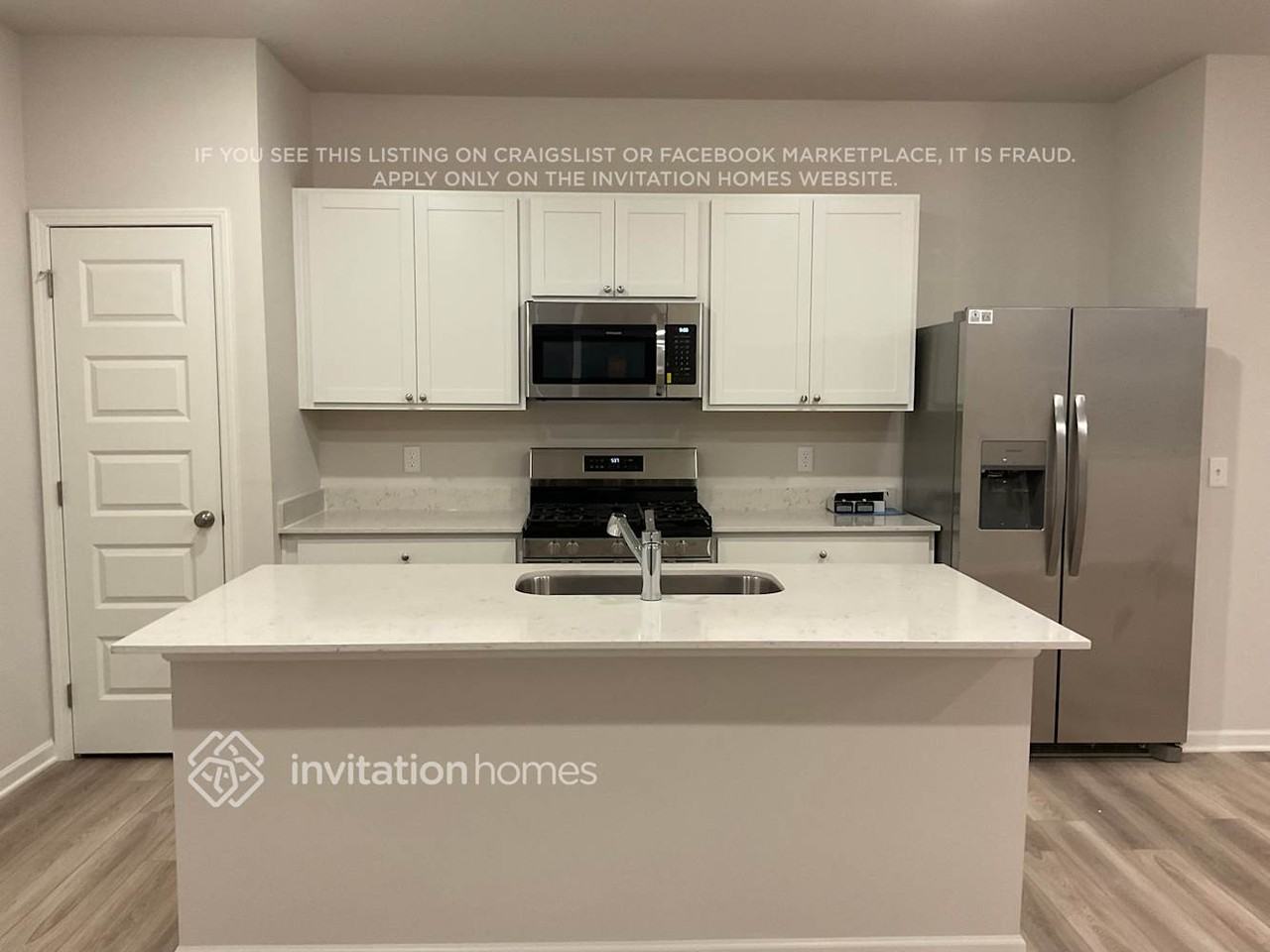 5088 Mifford Dr - Photo 4 of 11