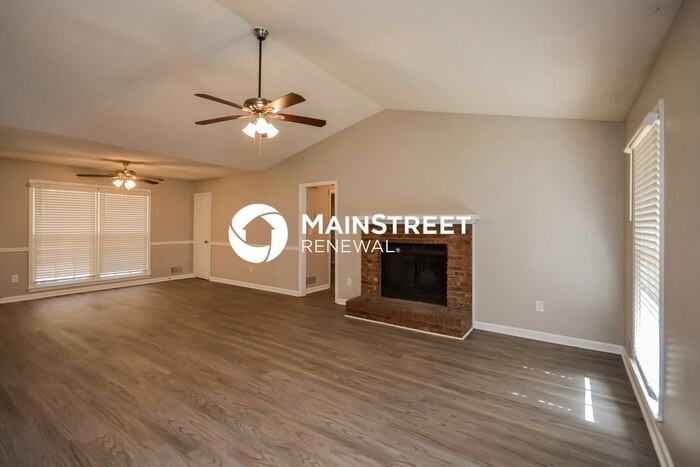 4801 Cedar Brook Dr Se - Photo 3 of 16