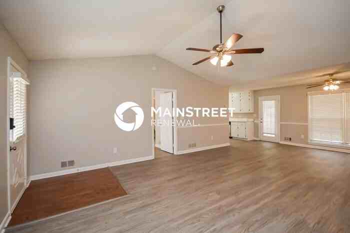 4801 Cedar Brook Dr Se - Photo 4 of 16