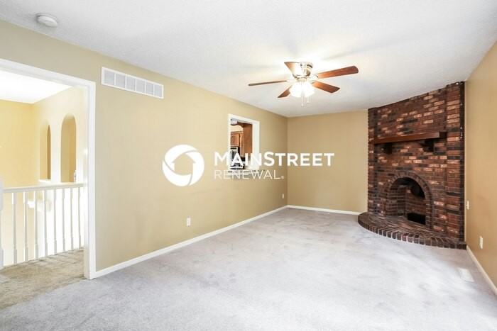 16317 Mckinley St - Photo 5 of 17