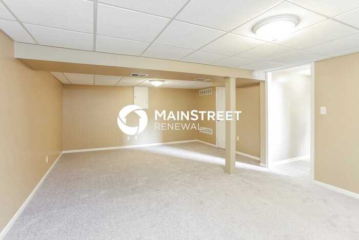 16317 Mckinley St - Photo 7 of 17