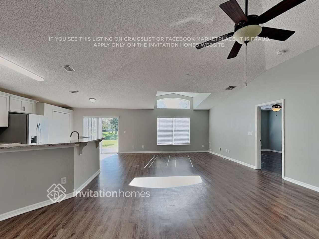 4831 Manchester Dr - Photo 3 of 14