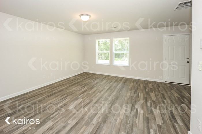 234 Fox Chase Way - Photo 2 of 18