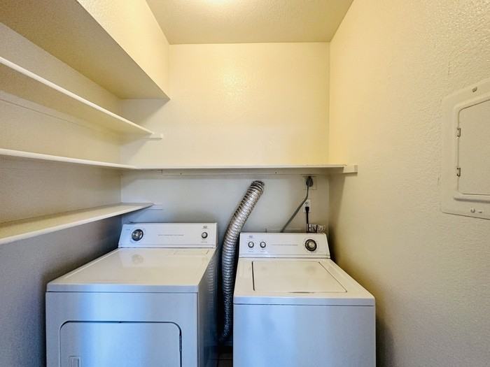 3231 E Presidio Rd #302 - Photo 5 of 18