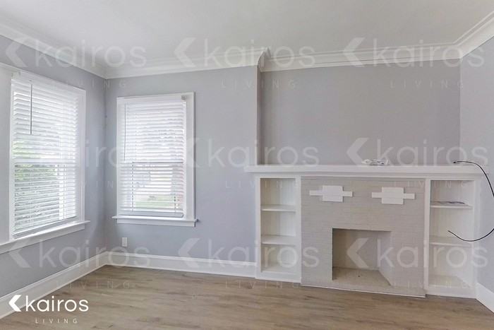 8622 S Justine St - Photo 2 of 23