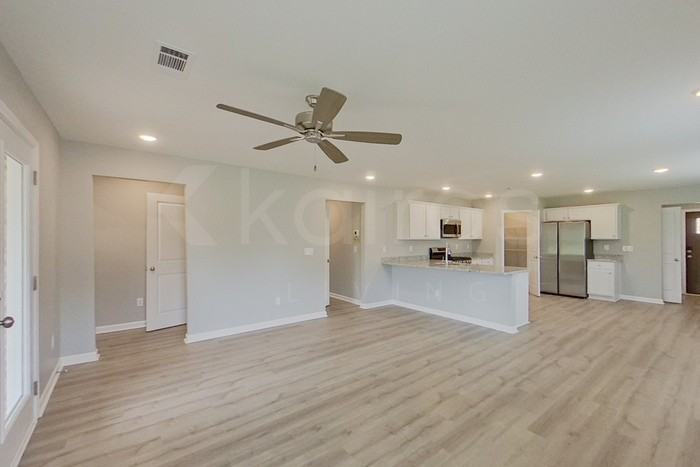 656 June St - Photo 5 of 27