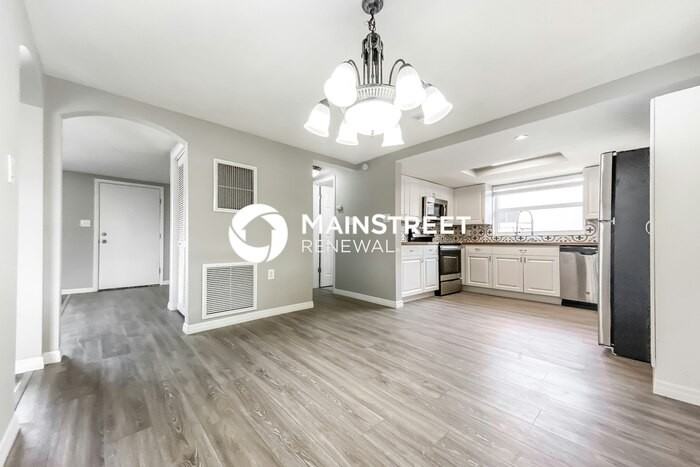 9025 Collage Ln - Photo 5 of 16