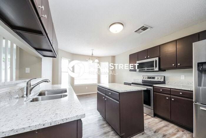 1728 Dorset Dr - Photo 6 of 15