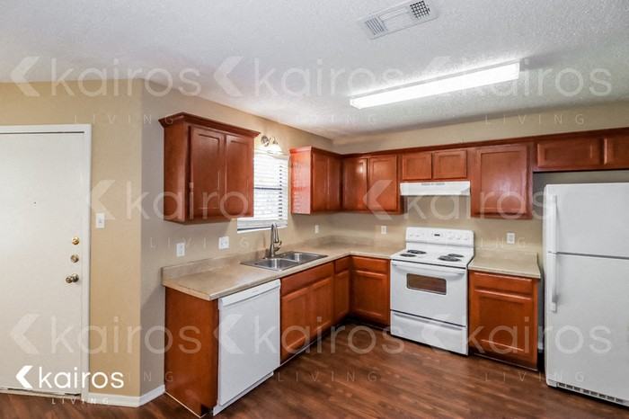 2808 Boyd Ave - Photo 7 of 16