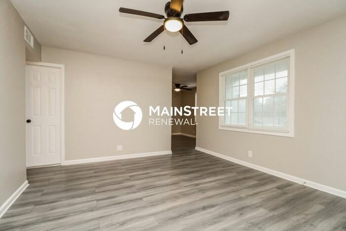 241 Warrior Rd - Photo 5 of 17