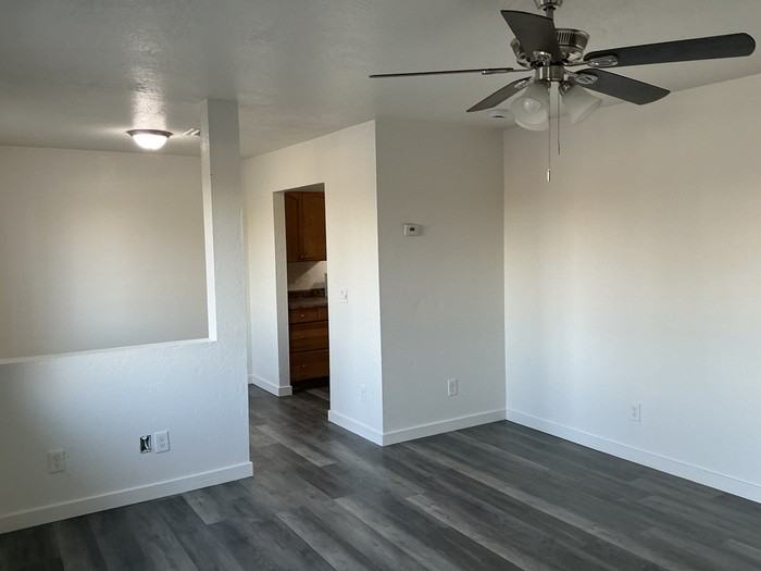 2935 W Garfield St - Photo 3 of 9