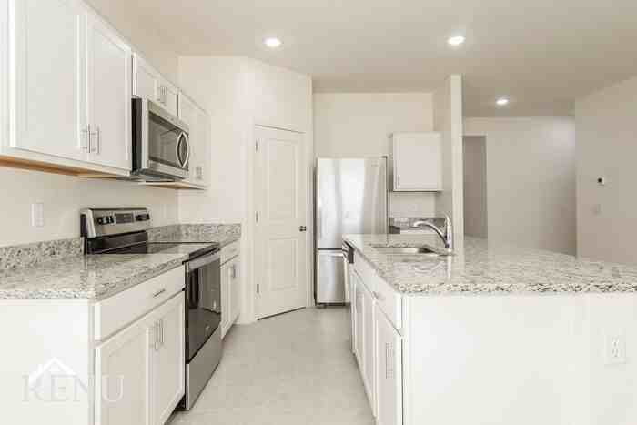 35326 W San Capistrano Ave - Photo 3 of 19