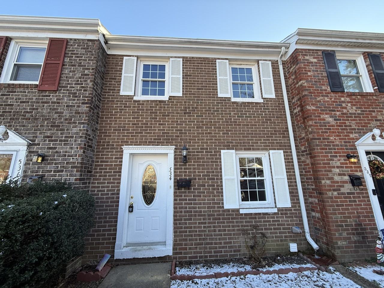 534 Olde Greenwich Circle - Photo 2 of 34