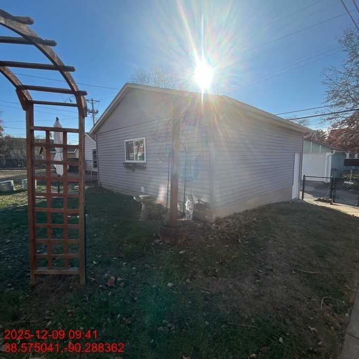 5436 Lisette Ave #2F - Photo 4 of 14