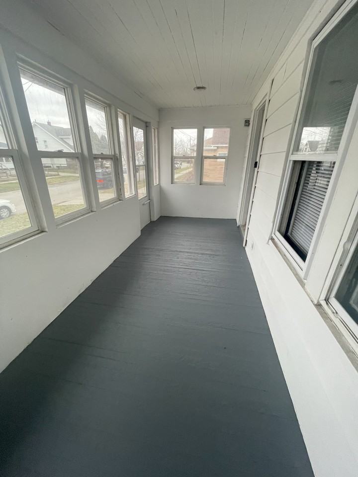 3131 Enright St - Photo 3 of 18