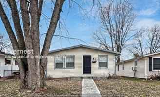 featured image of 949 S Harris Ave