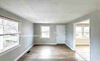 featured image of 949 S Harris Ave