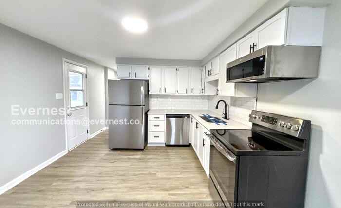 949 S Harris Ave - Photo 5 of 21