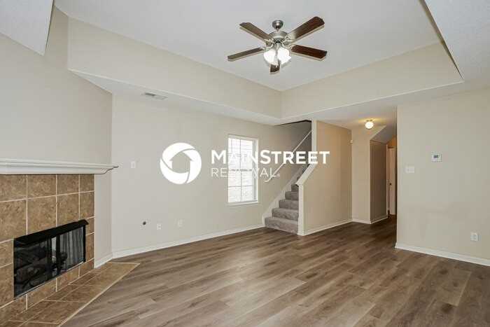 7399 Brentlawn Dr - Photo 5 of 19