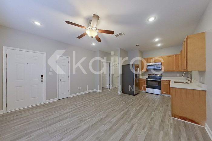 10103 W 20th St #A - Photo 5 of 21