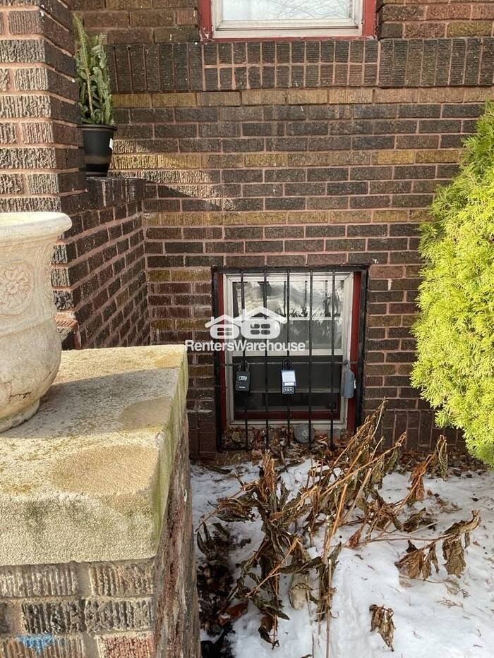 2218 Nicollet Ave #23 - Photo 3 of 18