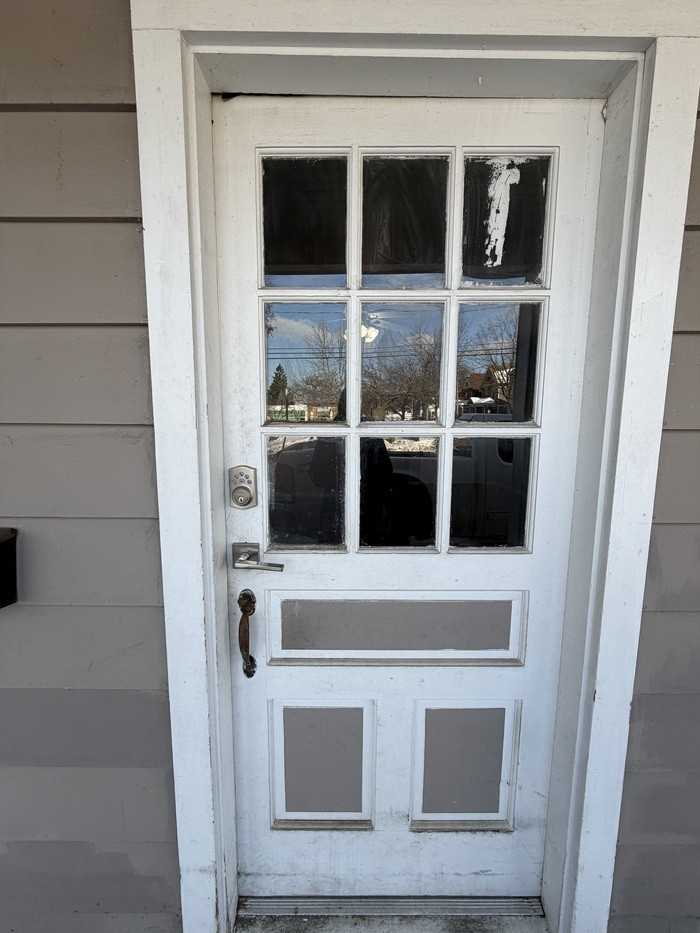 423 W Walnut St #1 - Photo 2 of 16