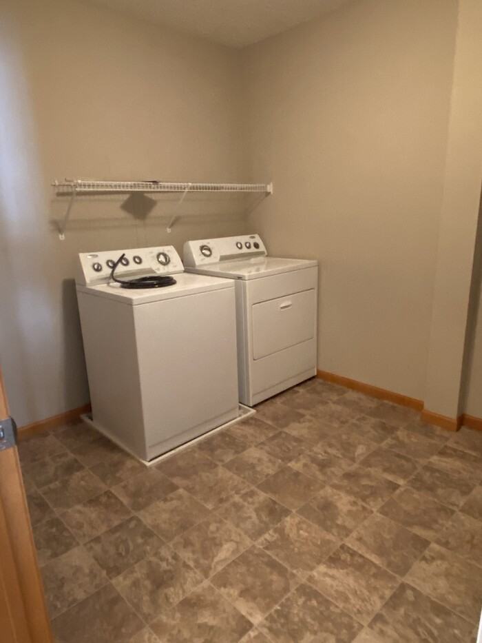 3407 Hazel Trl #B - Photo 6 of 18