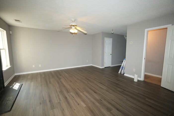 5816 Kelden Walker Ln - Photo 2 of 7