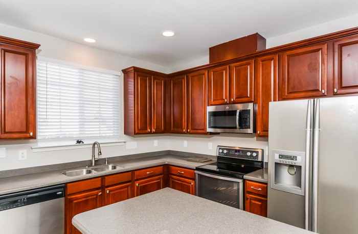 Elizabeth Dr - Photo 6 of 16