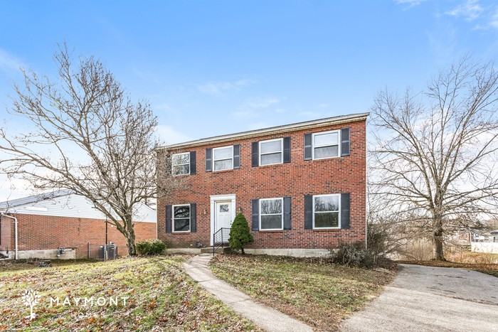 43 Surrey Ct - Photo 2 of 11