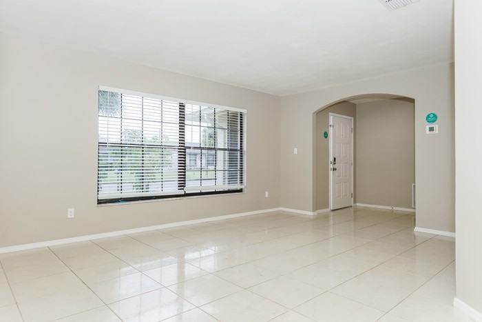 2315 Bay Leaf Dr - Photo 3 of 16