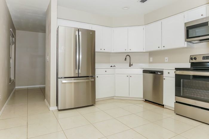 2315 Bay Leaf Dr - Photo 7 of 16